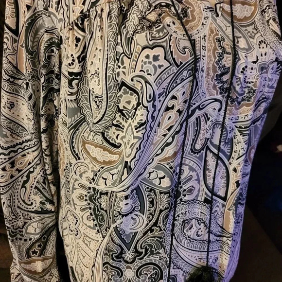 ‎Ladies blouse/top - Picture 2 of 10